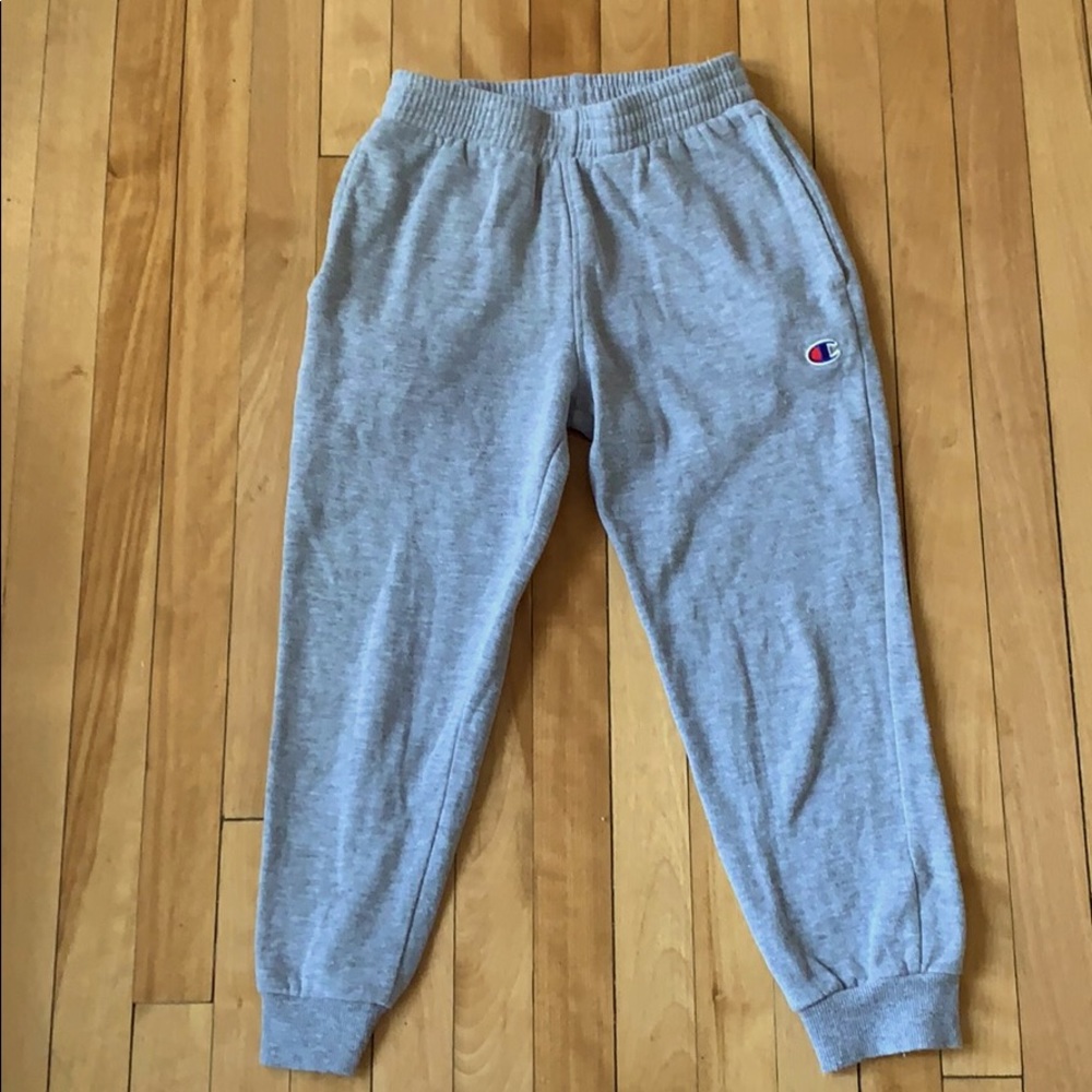 Kids size small champion jogger
